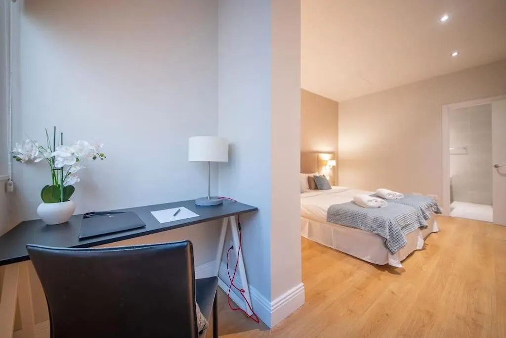Three Bedroom Apartment In Paseo De Gracia Barcelona Spain