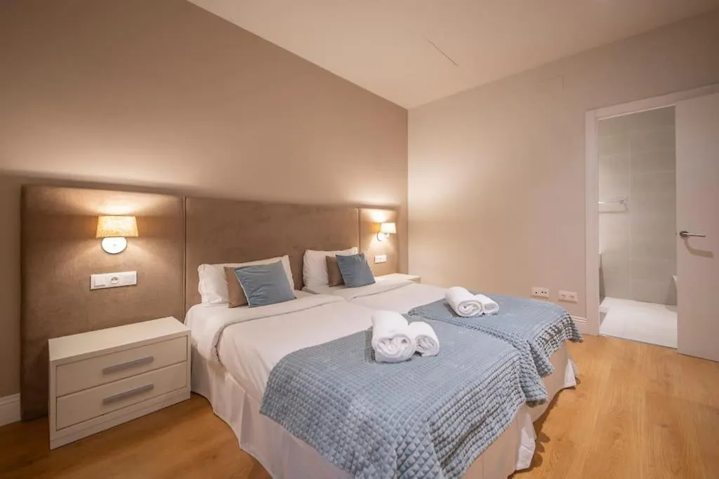 Three Bedroom Apartment In Paseo De Gracia Barcelona 0*,  Spain