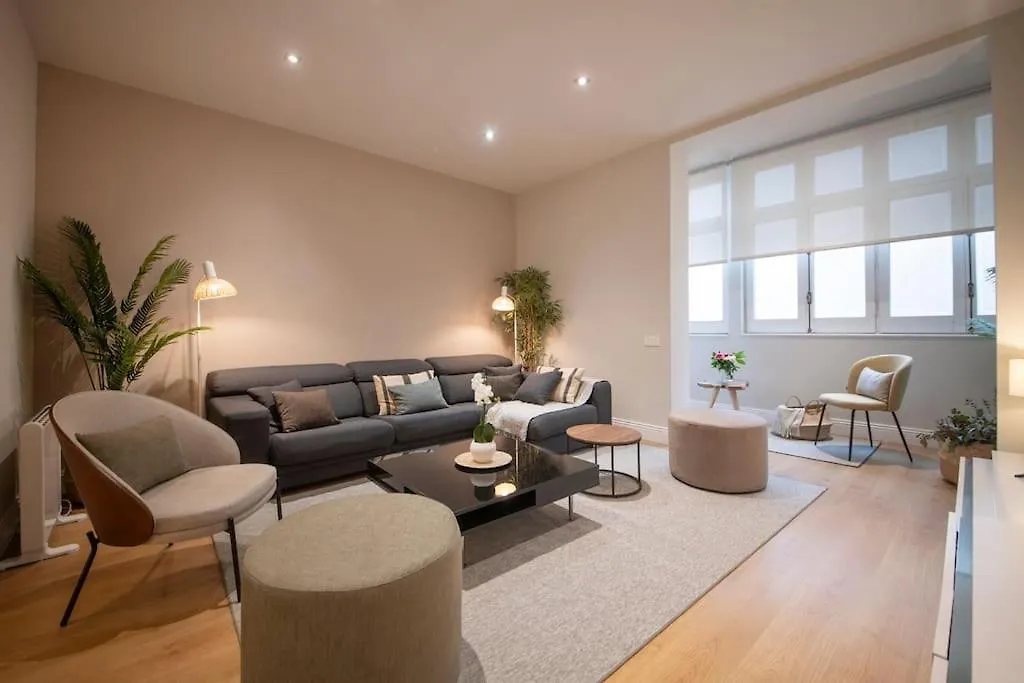 Three Bedroom Apartment In Paseo De Gracia Barcelona